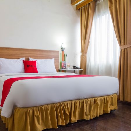 Reddoorz Plus @ Surapati 2 Bandung Exterior photo